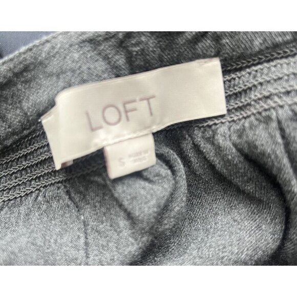 Loft S Gray Rayon Popover Blouse With Puff Sleeves - EUC - Picture 4 of 5